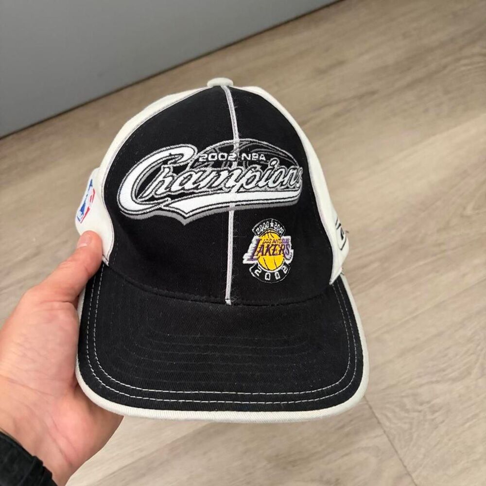 Y2K 2002 LA Lakers Champions Fitted Reebok Hat Men's S/M